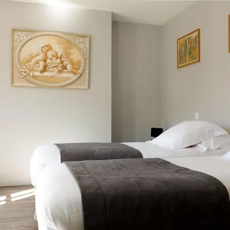 Отель Le Dauphin 3*