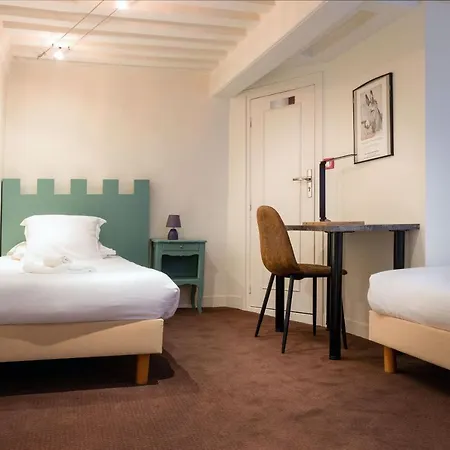 Le Dauphin Les Loges 3*