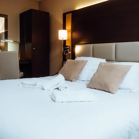 Hotel Le Dauphin Les Loges
