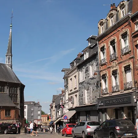 Le Dauphin Les Loges 3* Honfleur