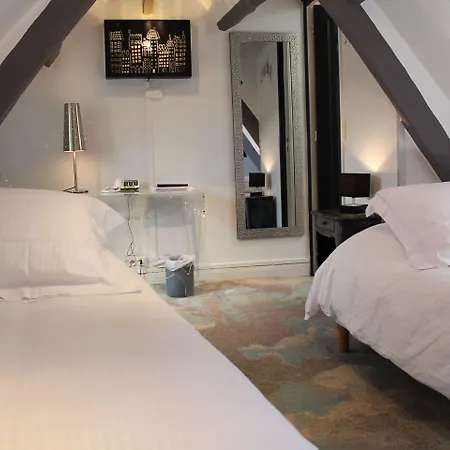 Le Dauphin Les Loges