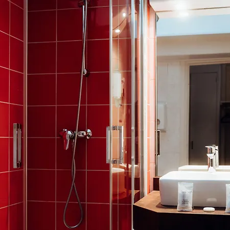Le Dauphin Les Loges 3*