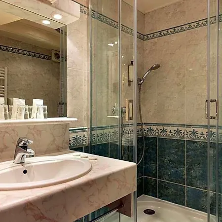 Le Dauphin Hotel