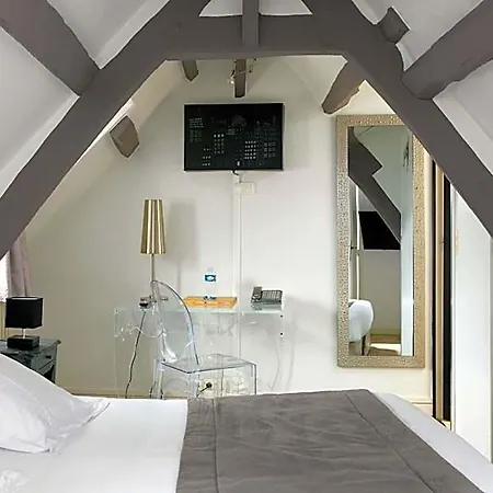 Le Dauphin 3* Honfleur