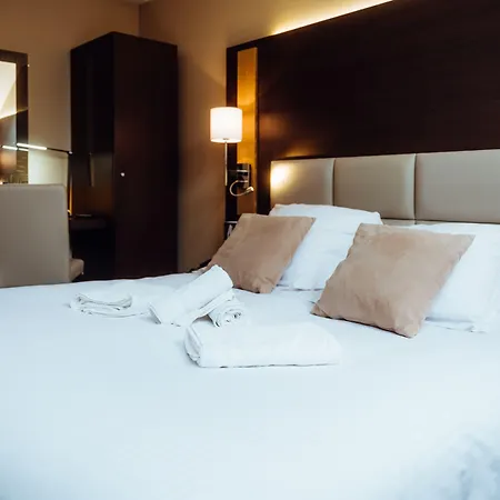 Le Dauphin Les Loges Hotel
