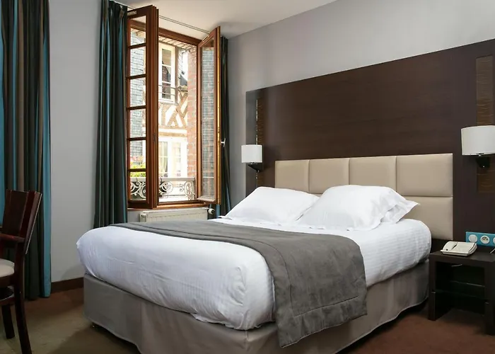 Le Dauphin Отель 3*