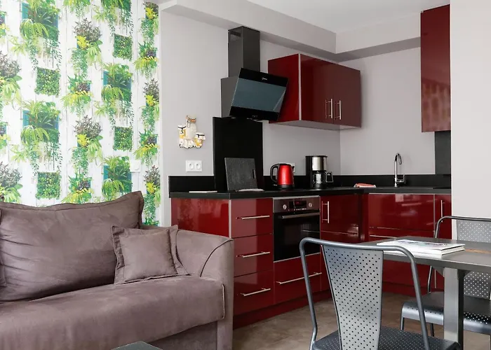 Le Dauphin Отель