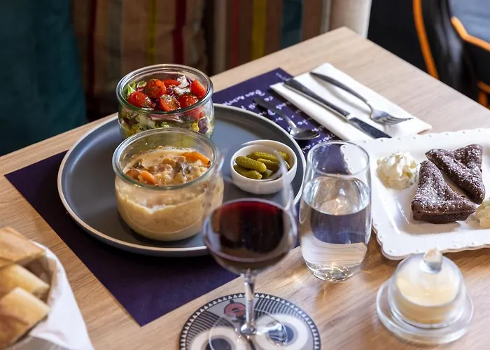 Le Dauphin Hotel Honfleur